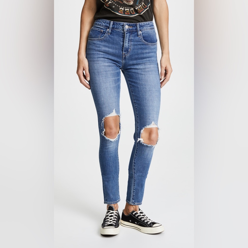Levi’s 721 High Waisted Ripped Skinny Jeans